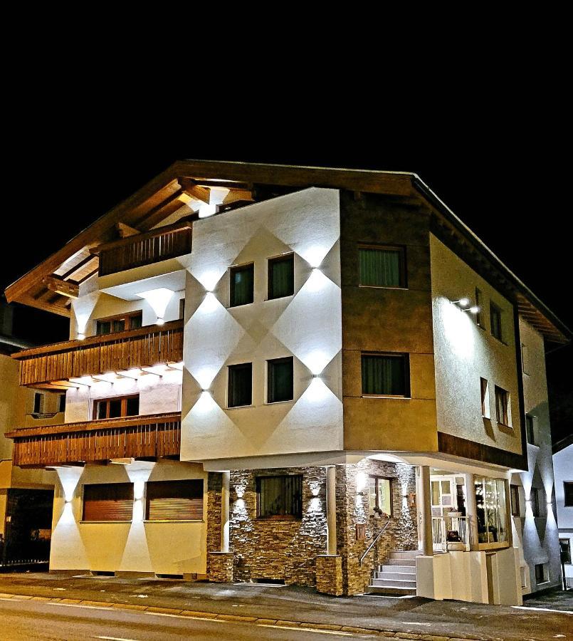 Apart Garni Jaegerheim Bed & Breakfast Kappl  Bagian luar foto